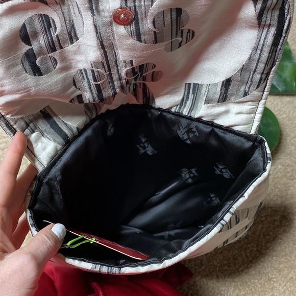 Silk clutch - Picture 4 of 4